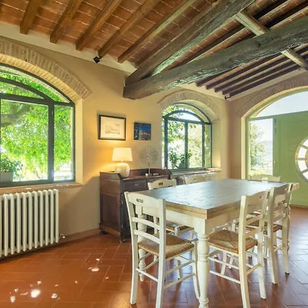 Villa Casale Gressa By Vacavilla
